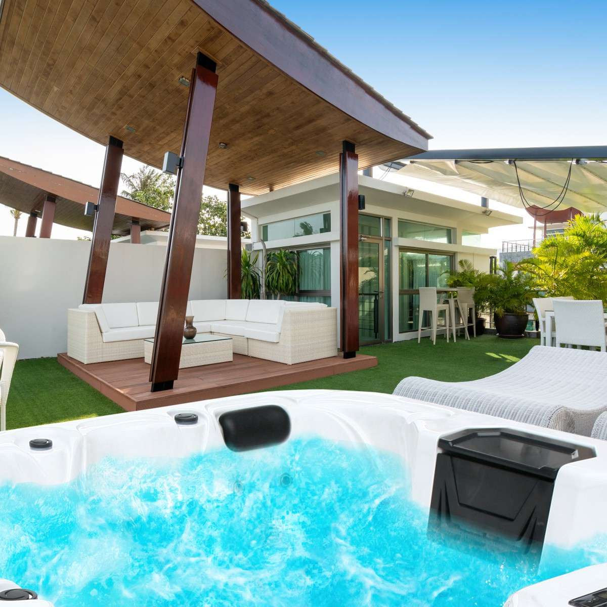 SANOTECHNIK I Outdoor Whirlpool TAHITI - inkl. Abdeckung