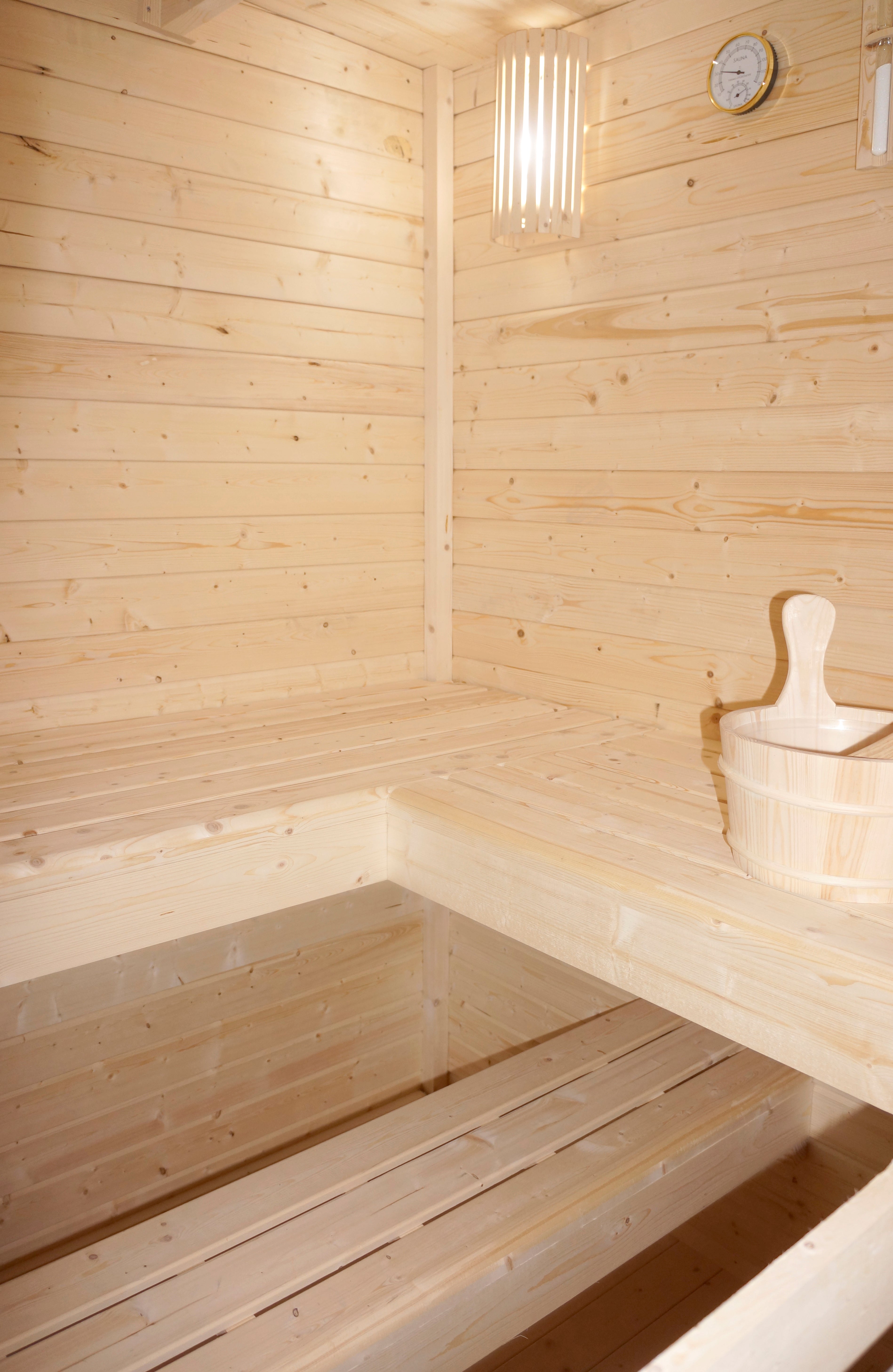 Outdoorsauna VAASA mit Umkleide