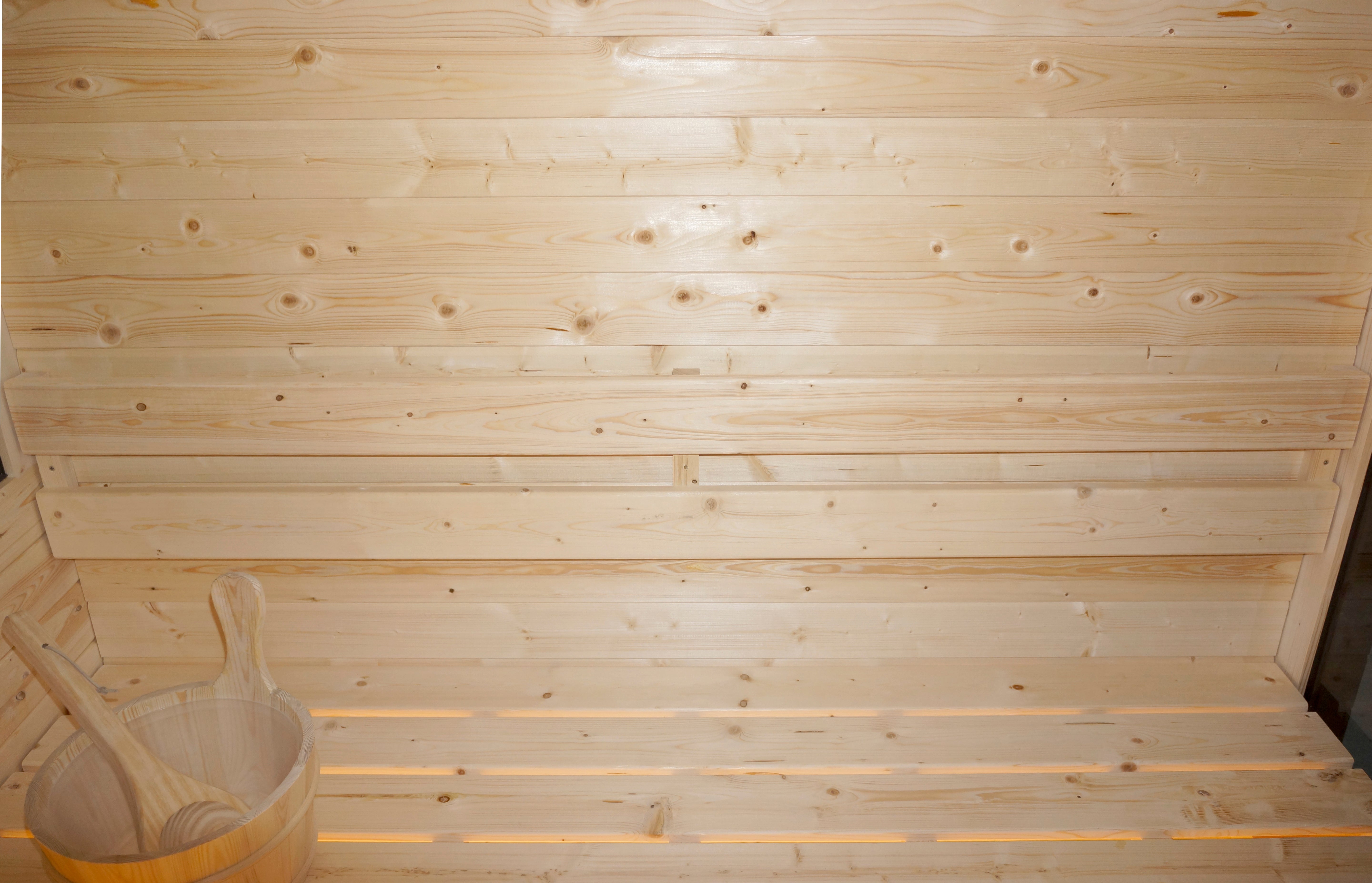 Sanotechnik - HANKO Außensauna für 6 Personen 210x180x210 cm