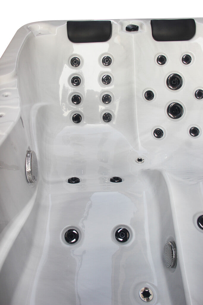 Sanotechnik - MODENA OUTDOOR WHIRLPOOL white marble inkl. Abdeckung 205x130x70 cm