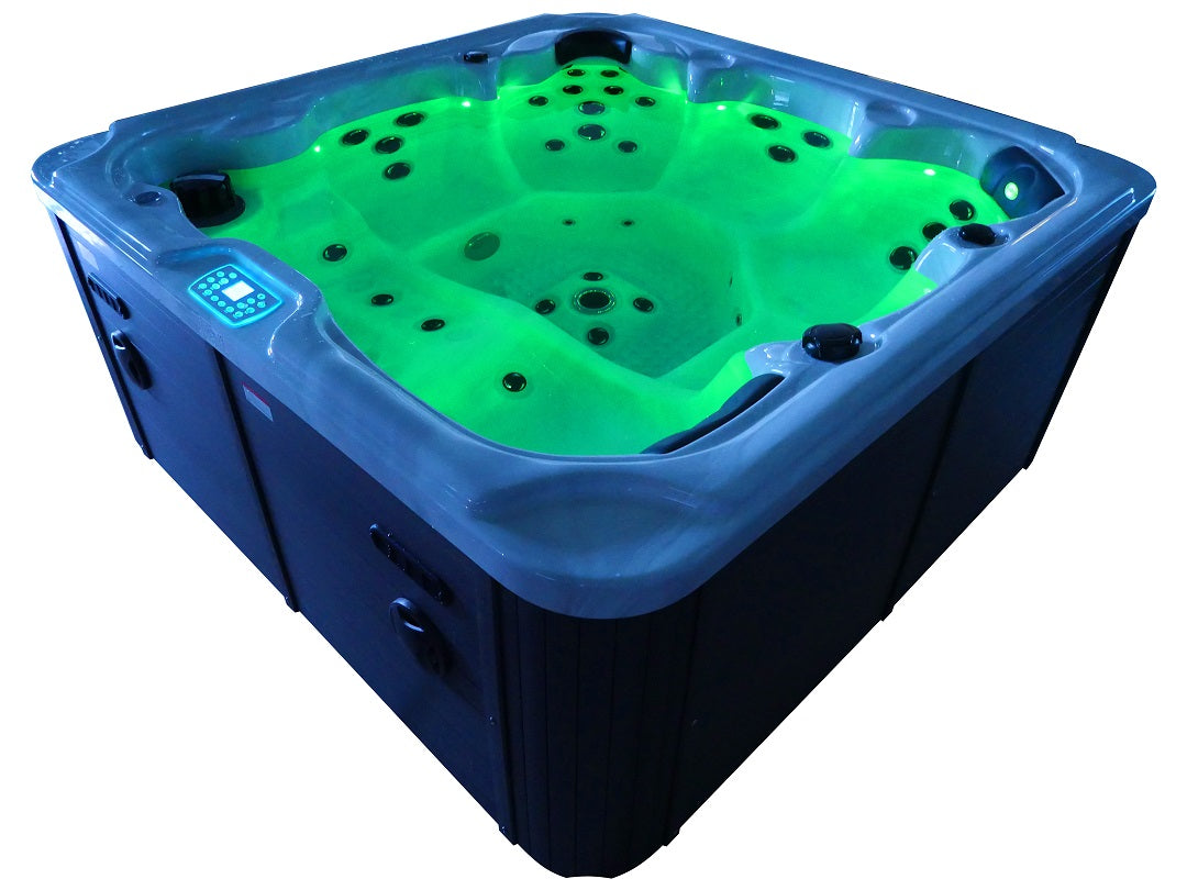 SANOTECHNIK I Outdoor Whirlpool OASIS MAXI - inkl. Abdeckung