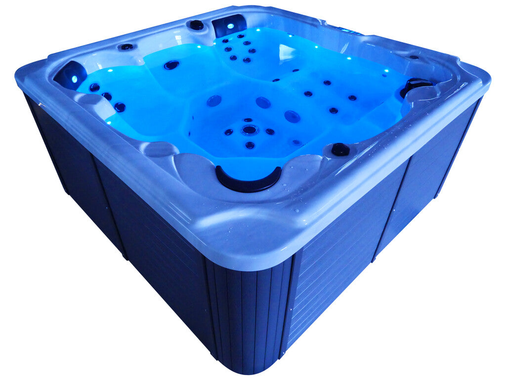 Sanotechnik - OASIS MAXI OUTDOOR WHIRLPOOL white marble inkl. Abdeckung und Stiege 210x210x95 cm