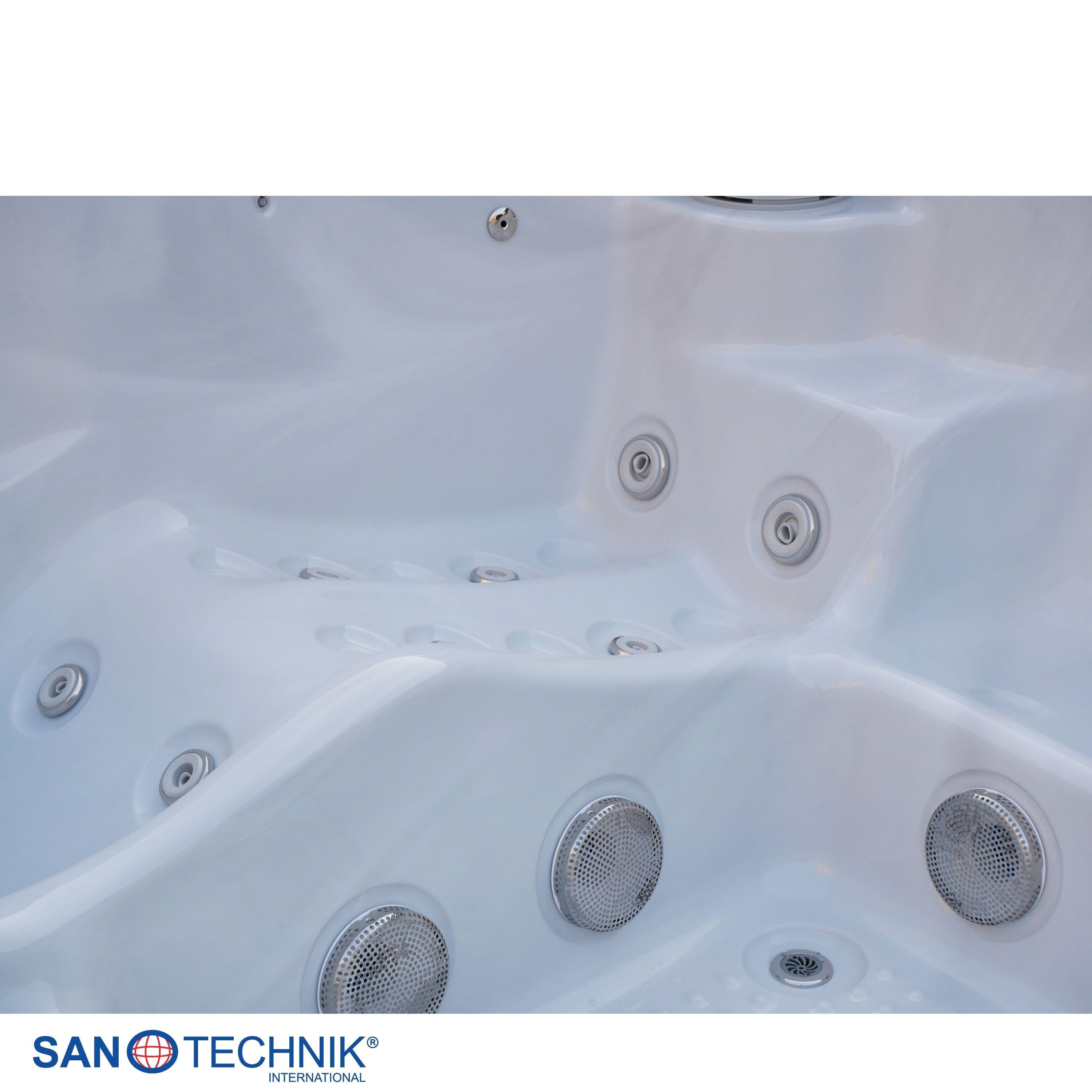 Sanotechnik - OASIS MAXI OUTDOOR WHIRLPOOL white marble inkl. Abdeckung und Stiege 210x210x95 cm