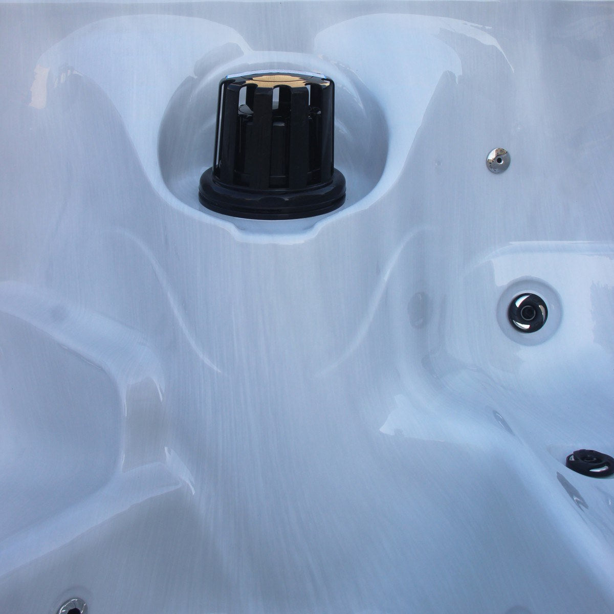 Sanotechnik - PALMA OUTDOOR WHIRLPOOL white marble inkl. Abdeckung und Stiege 190x190x86 cm