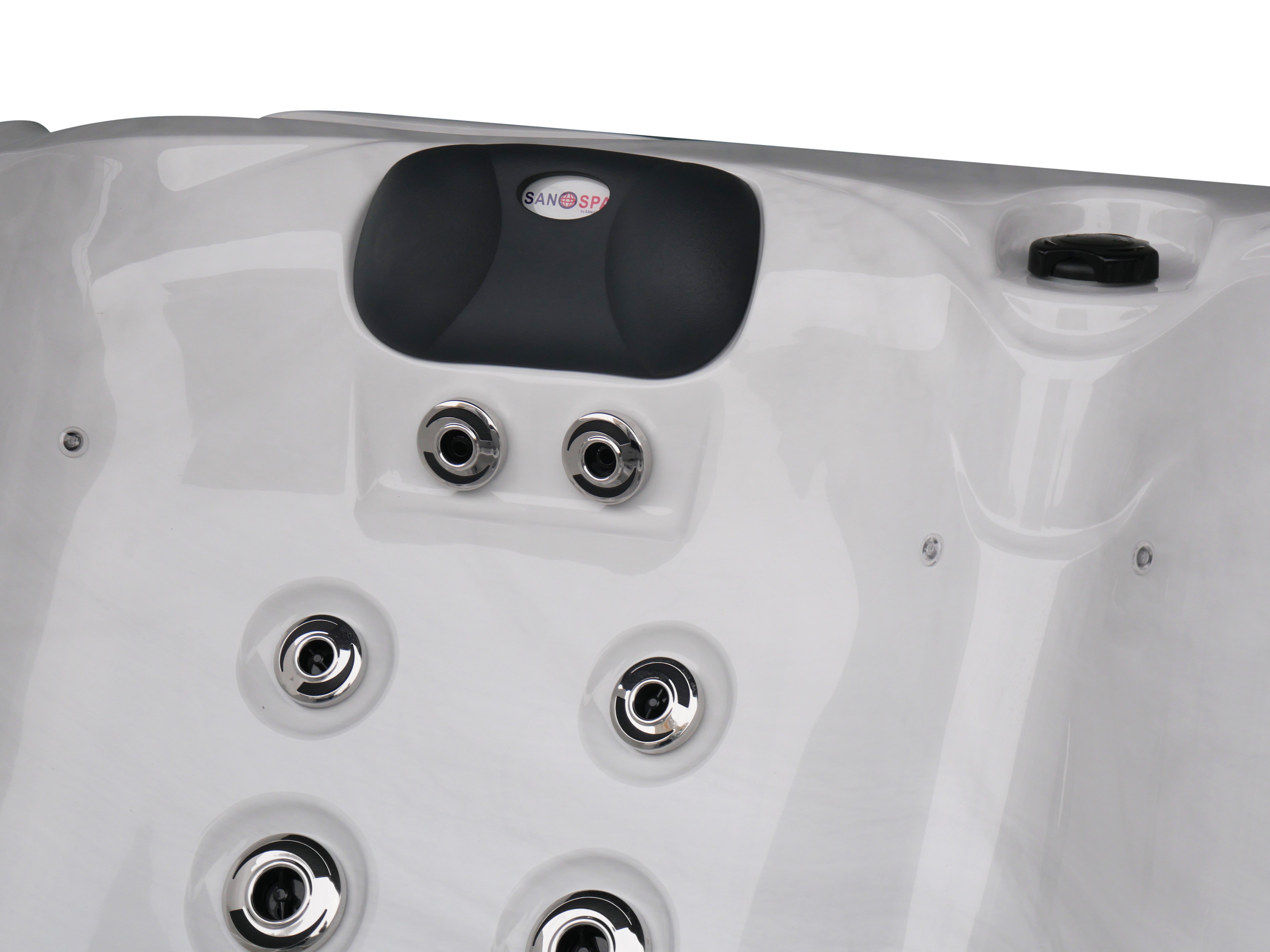 SANOTECHNIK I Outdoorwhirlpool HAWAII WHITE MARBLE inkl. Abdeckung und Stiege