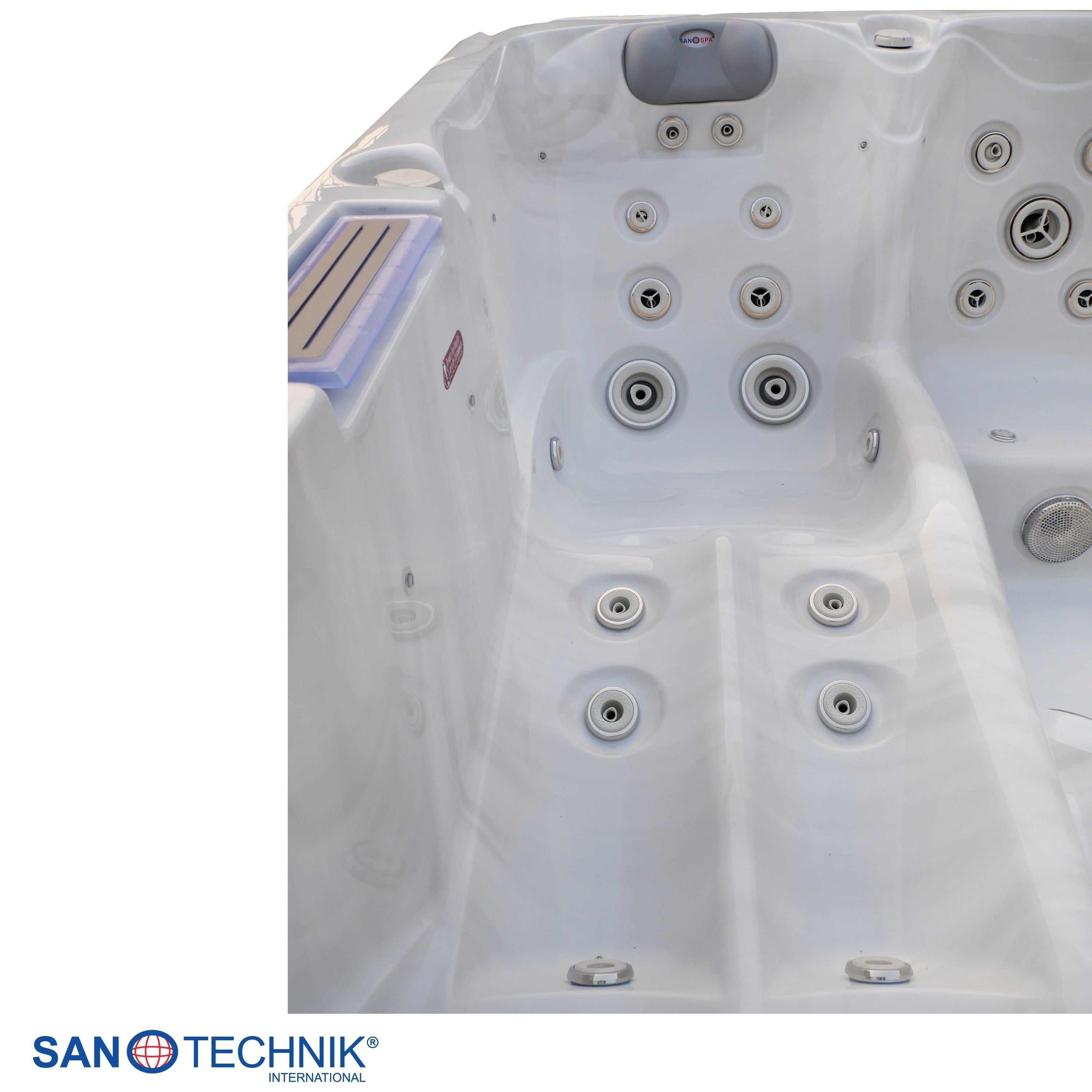 Sanotechnik - HAWAI OUTDOOR WHIRLPOOL white marble inkl. Abdeckung und Stiege 220x220x95 cm