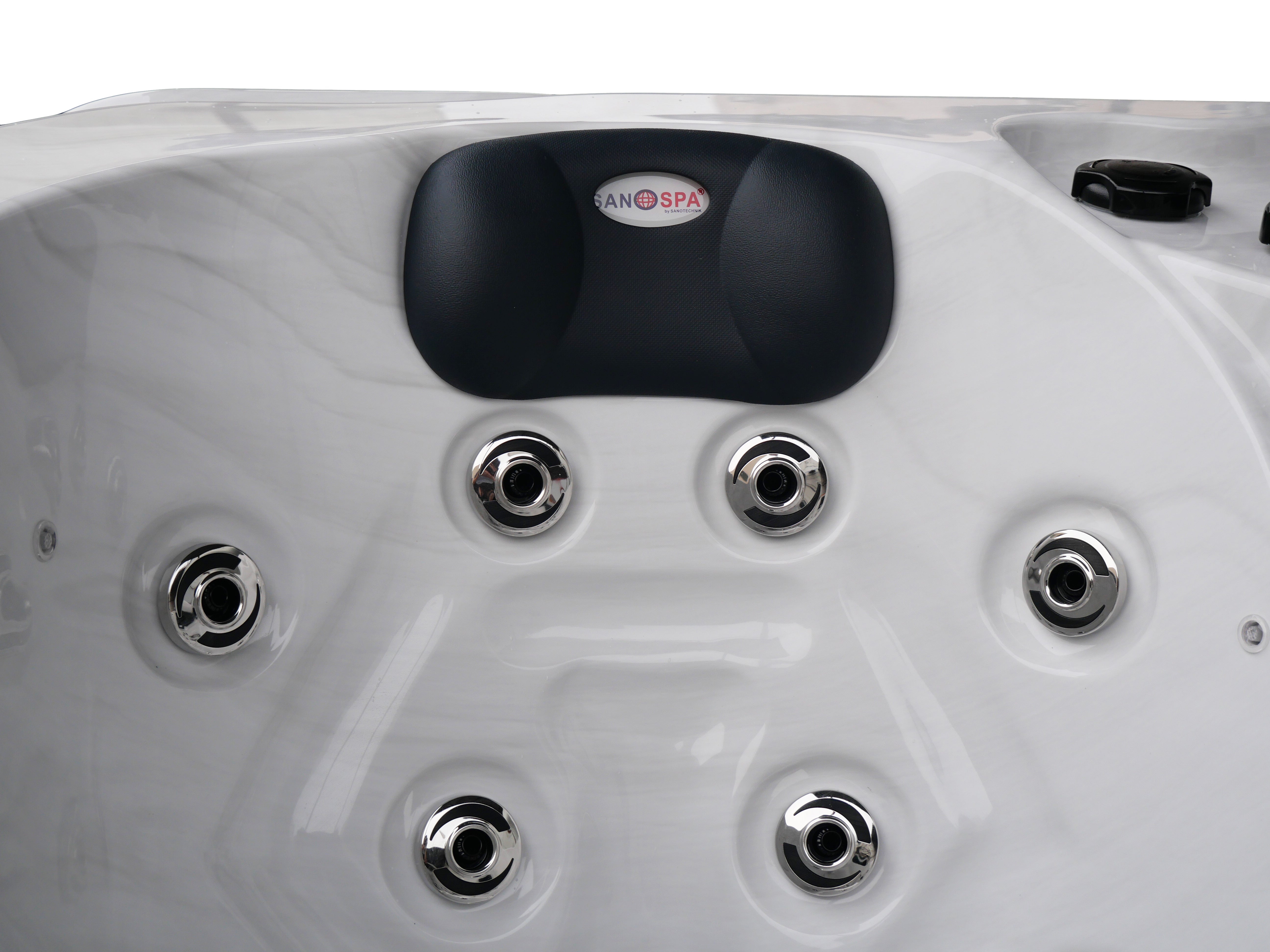 SANOTECHNIK I Outdoorwhirlpool MAURITIUS WHITE MARBLE inkl. Abdeckung und Stiege