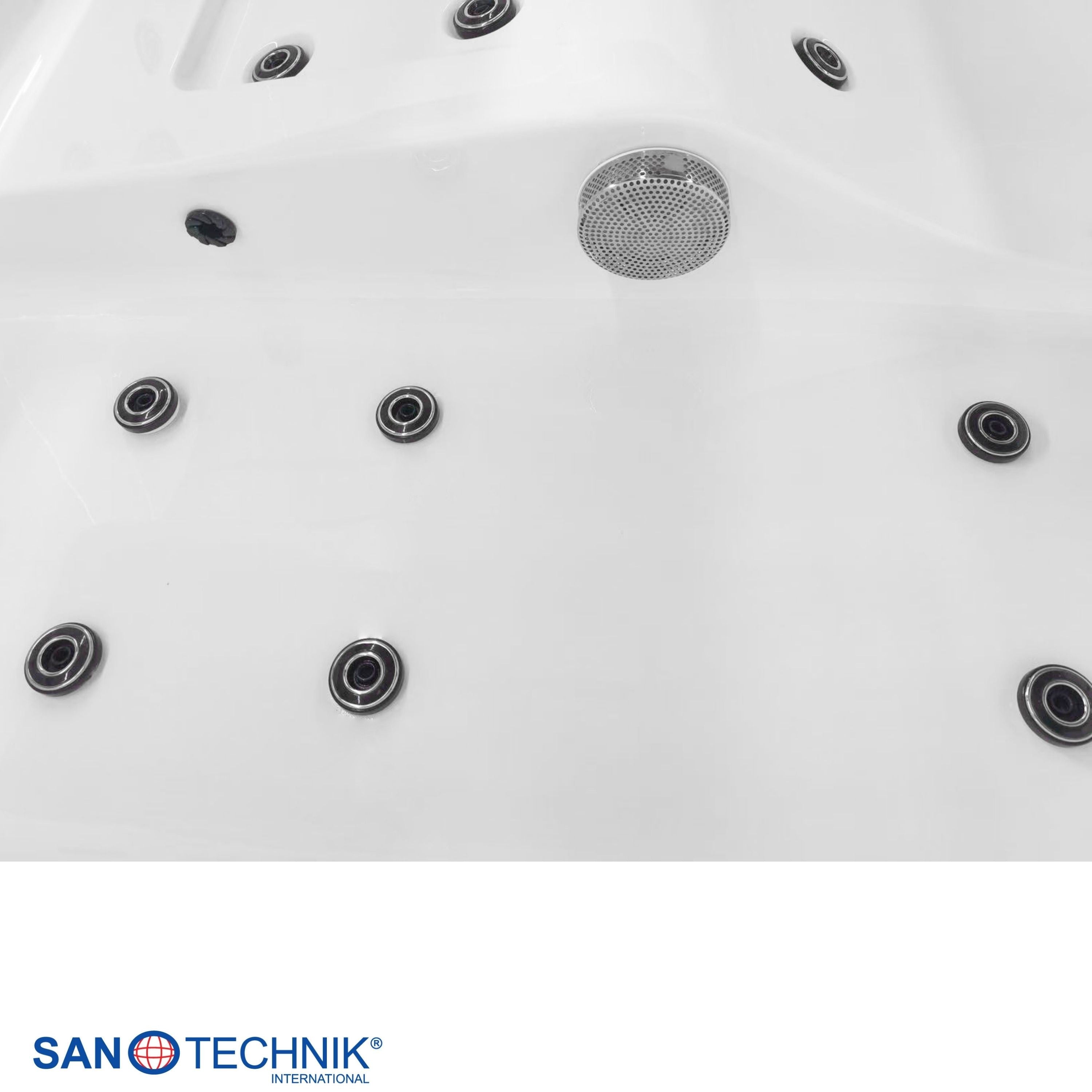 Sanotechnik - KORFU OUTDOOR WHIRLPOOL white inkl. Abdeckung und Stiege 190x140x70 cm
