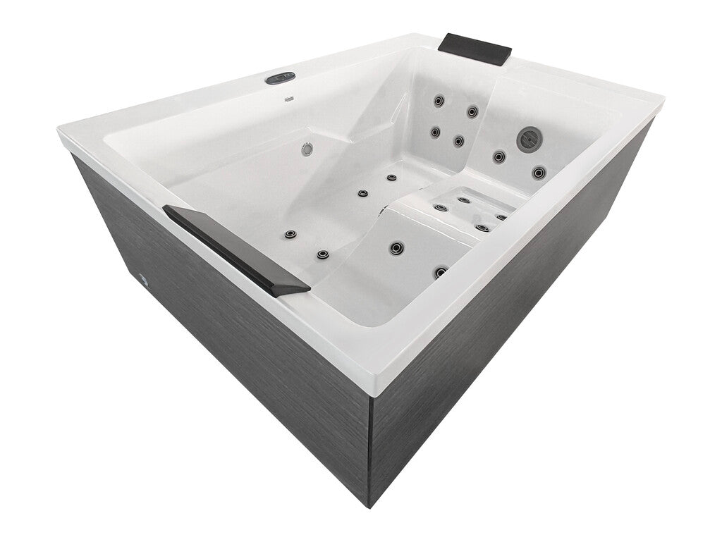 Sanotechnik - KORFU OUTDOOR WHIRLPOOL white inkl. Abdeckung und Stiege 190x140x70 cm