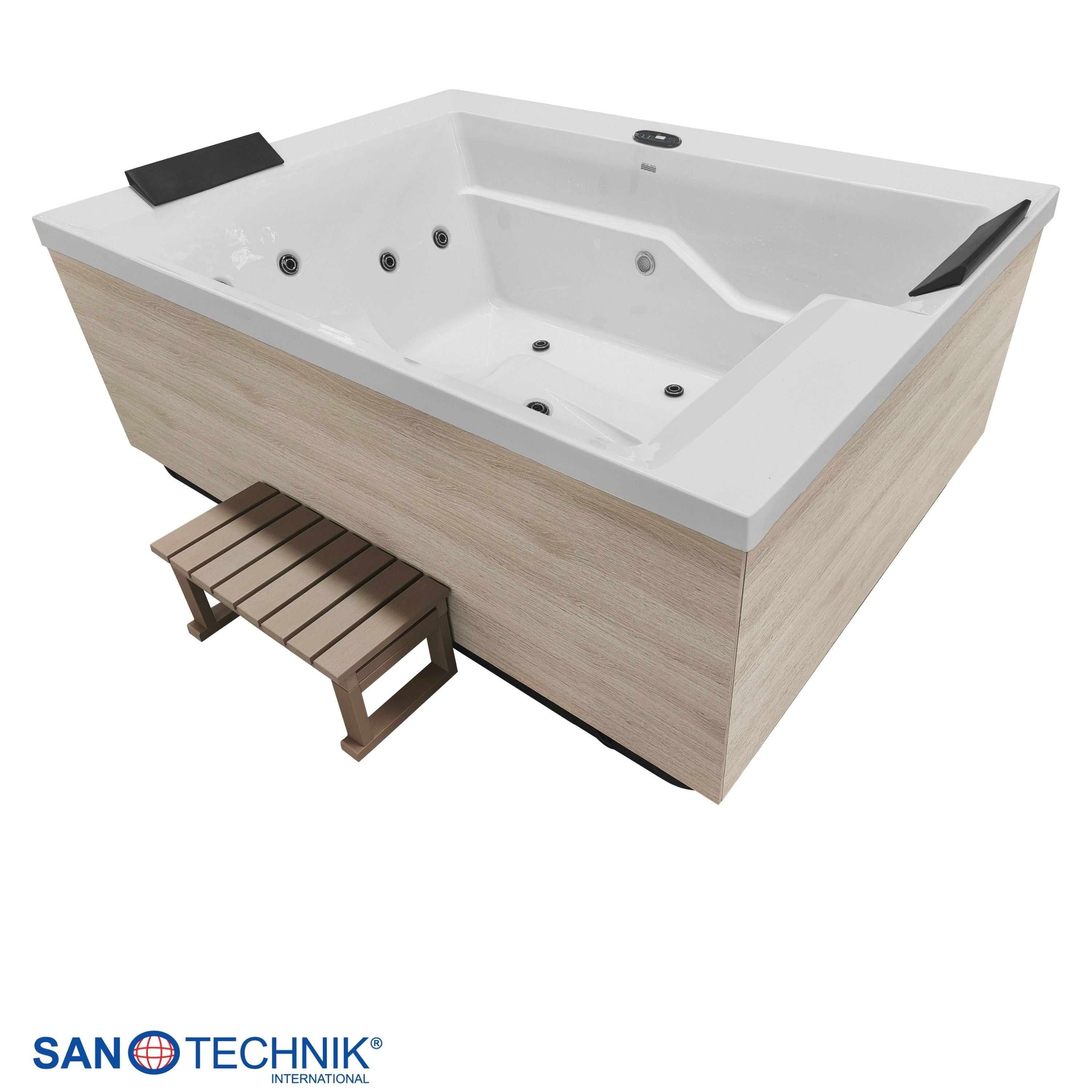 Sanotechnik - ZADAR OUTDOOR WHIRLPOOL white inkl. Abdeckung und Stiege 190x140x70 cm