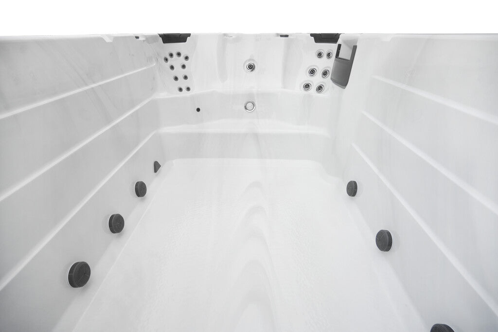 Sanotechnik - IBIZA SWIMM WHIRLPOOL white marble inkl. Abdeckung und Stiege 400x228x131 cm