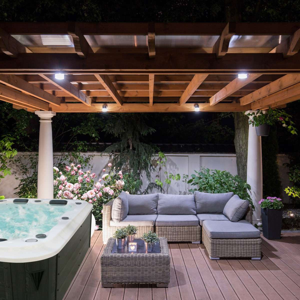 SANOTECHNIK I Outdoor Whirlpool FIJI - inkl. Abdeckung