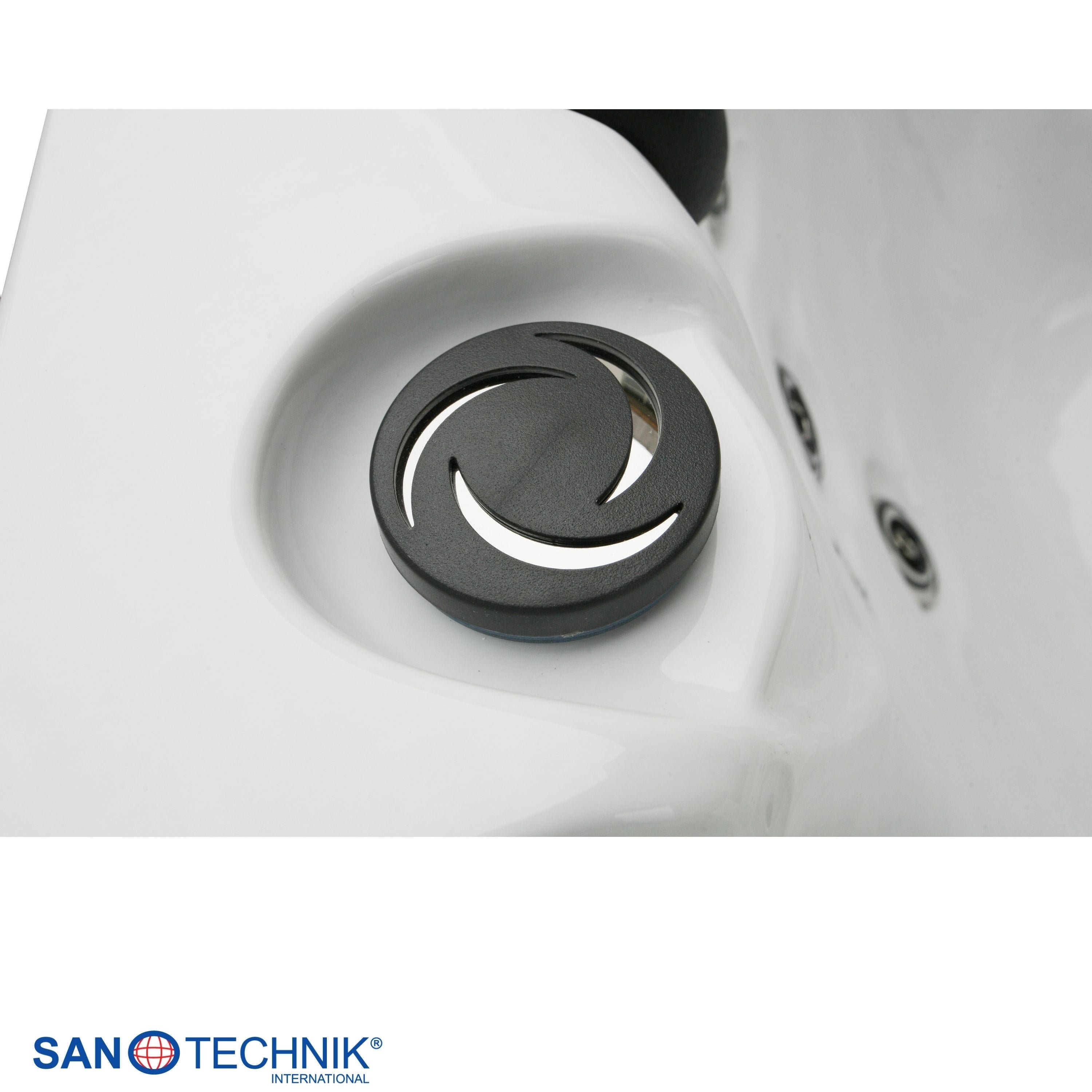 Sanotechnik - TAHITI OUTDOOR WHIRLPOOL white marble inkl. Abdeckung und Stiege 200x200x88 cm