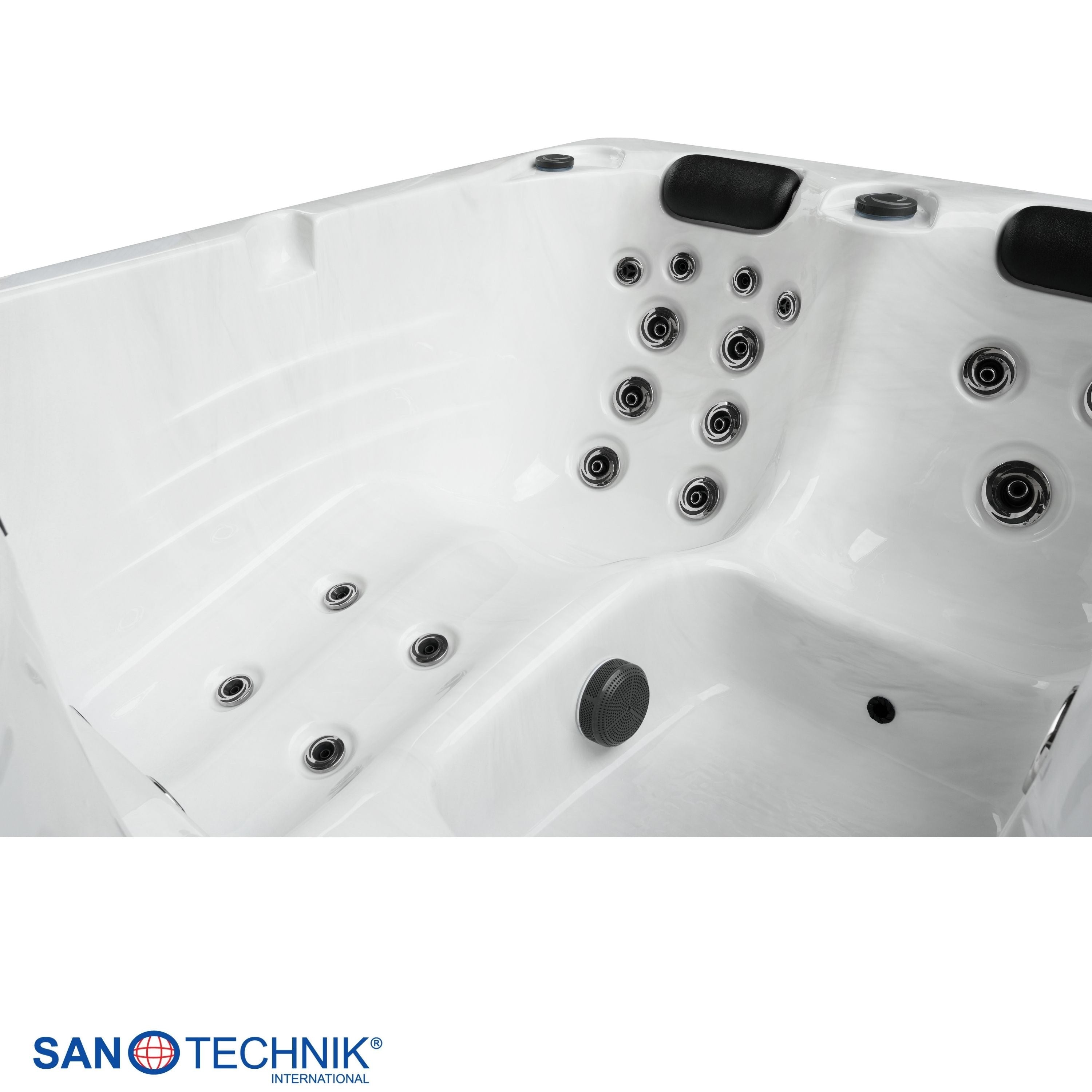 Sanotechnik - DIABLO OUTDOOR WHIRLPOOL white marble inkl. Abdeckung und Stiege 210x160x80 cm