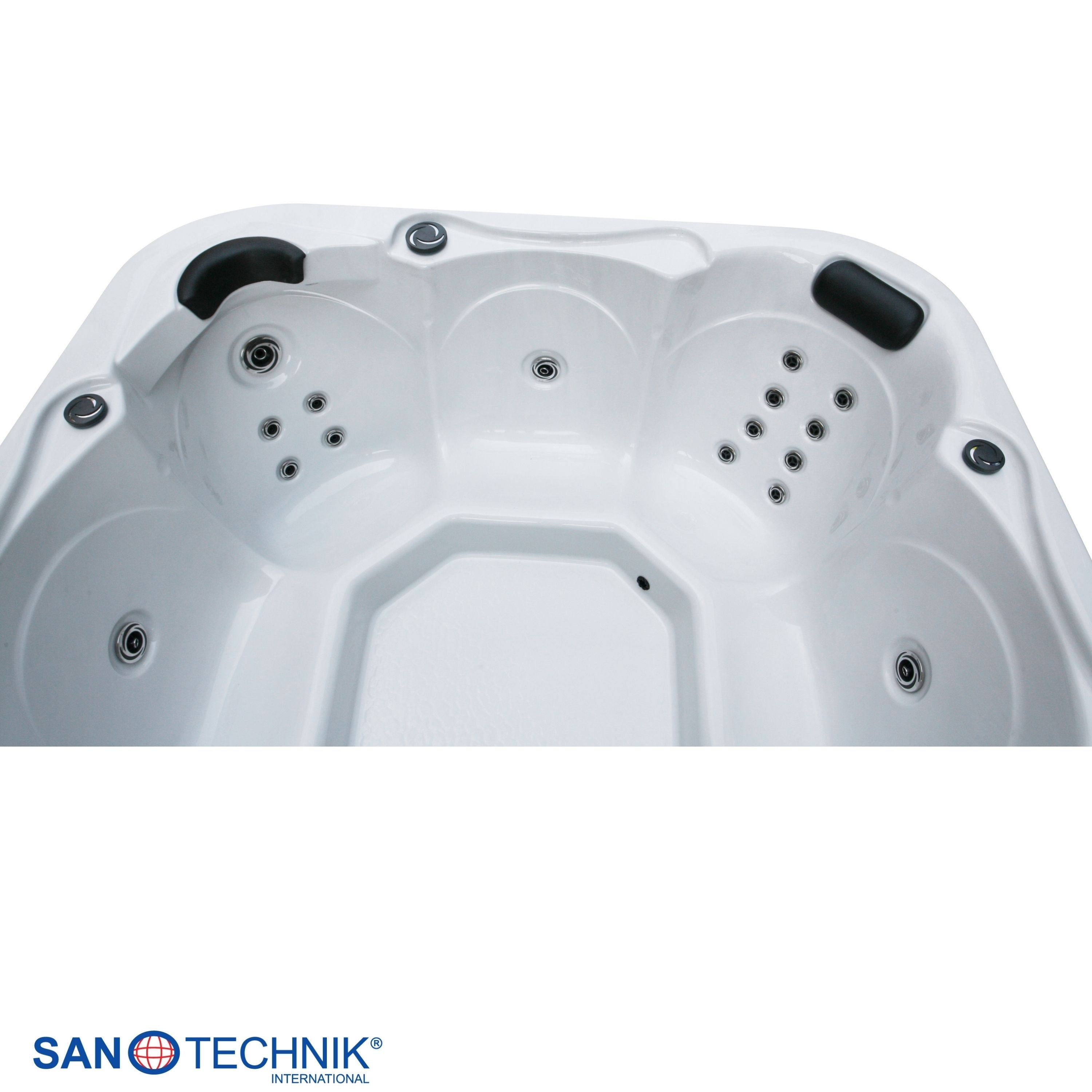 Sanotechnik - TIROL OUTDOOR WHIRLPOOL white marble inkl. Abdeckung und Stiege 210x210x80 cm