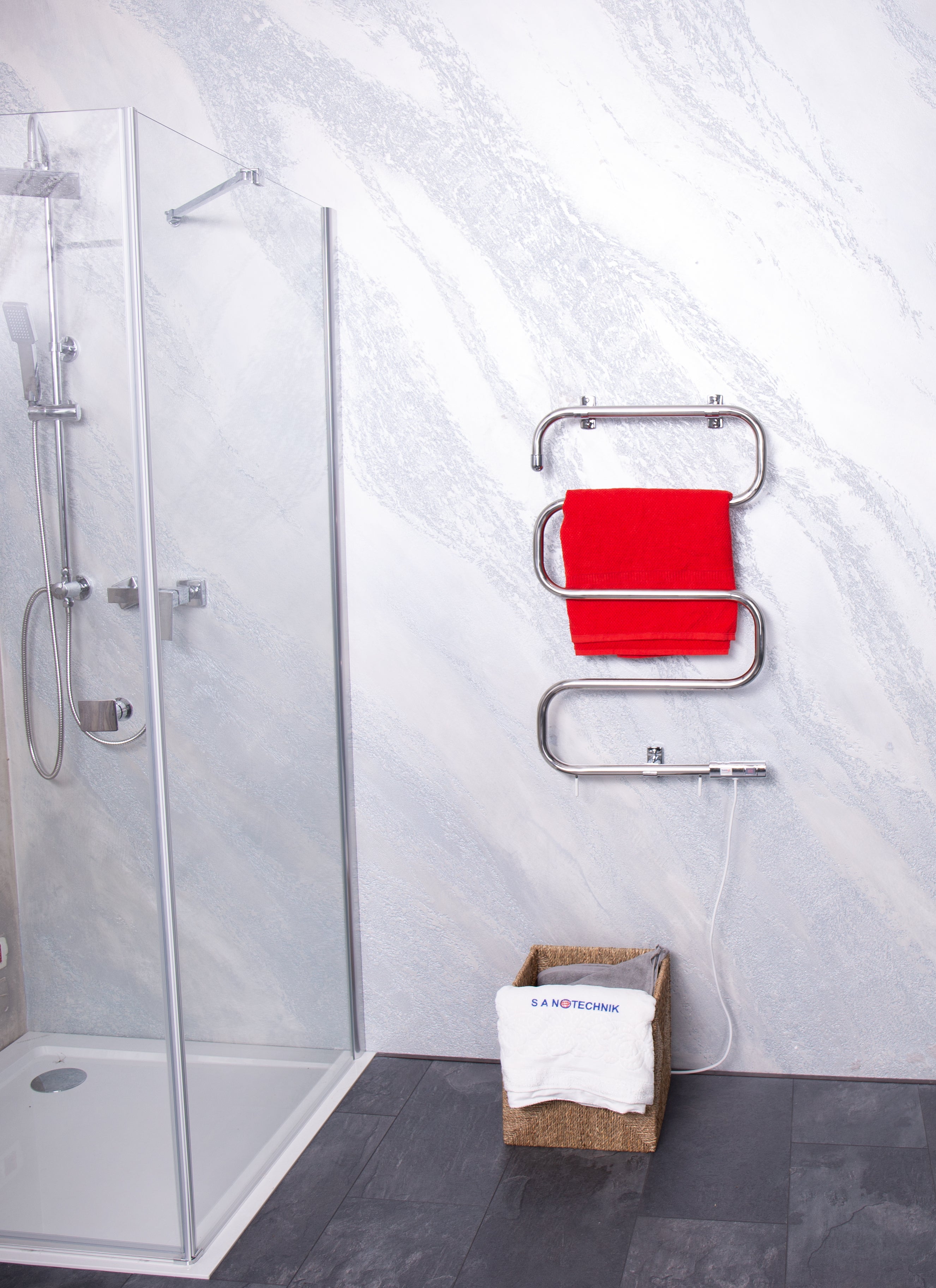 Elektrischer Handtuchwärmer chrom