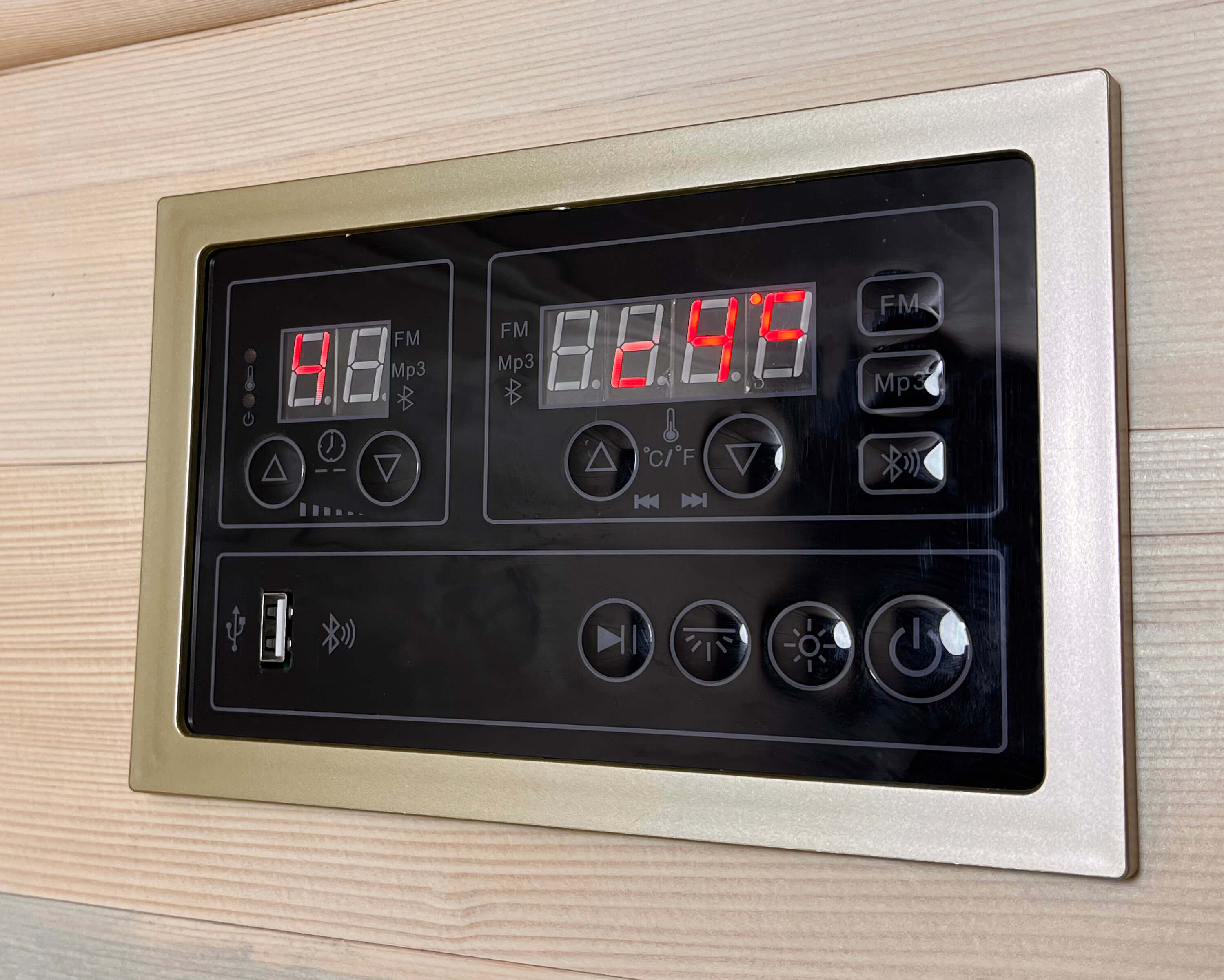Infrarotkabine & Sauna TWINCOMBI - Ansicht digitales Bedienelement