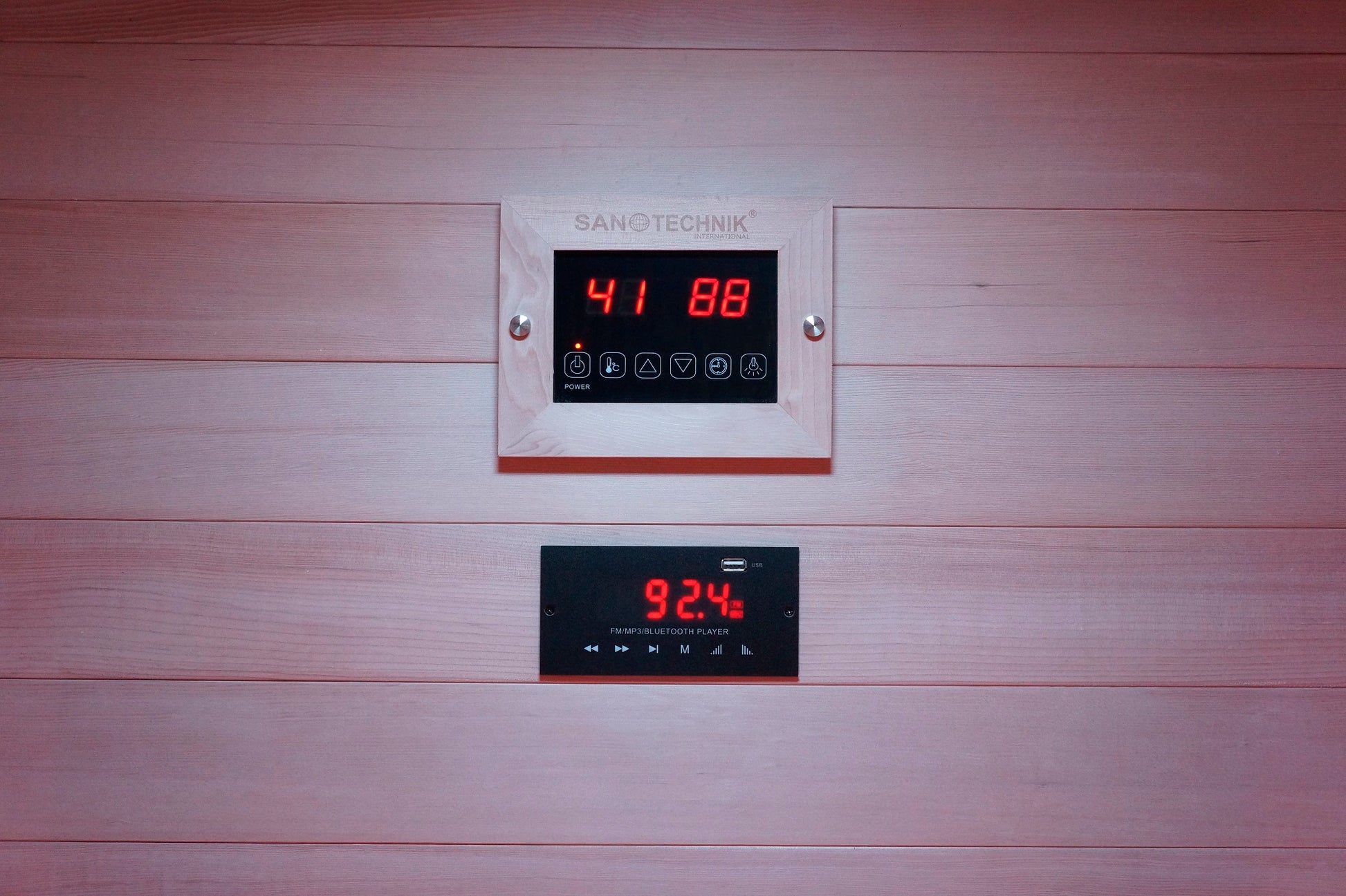 Sanotechnik Infrarotkabine RUBY 2 für 2 Personen mit 5 Vollspektrumstrahler, Farblichttherapie, LED Beleuchtung, Audio System und elektronisches Bedienelement