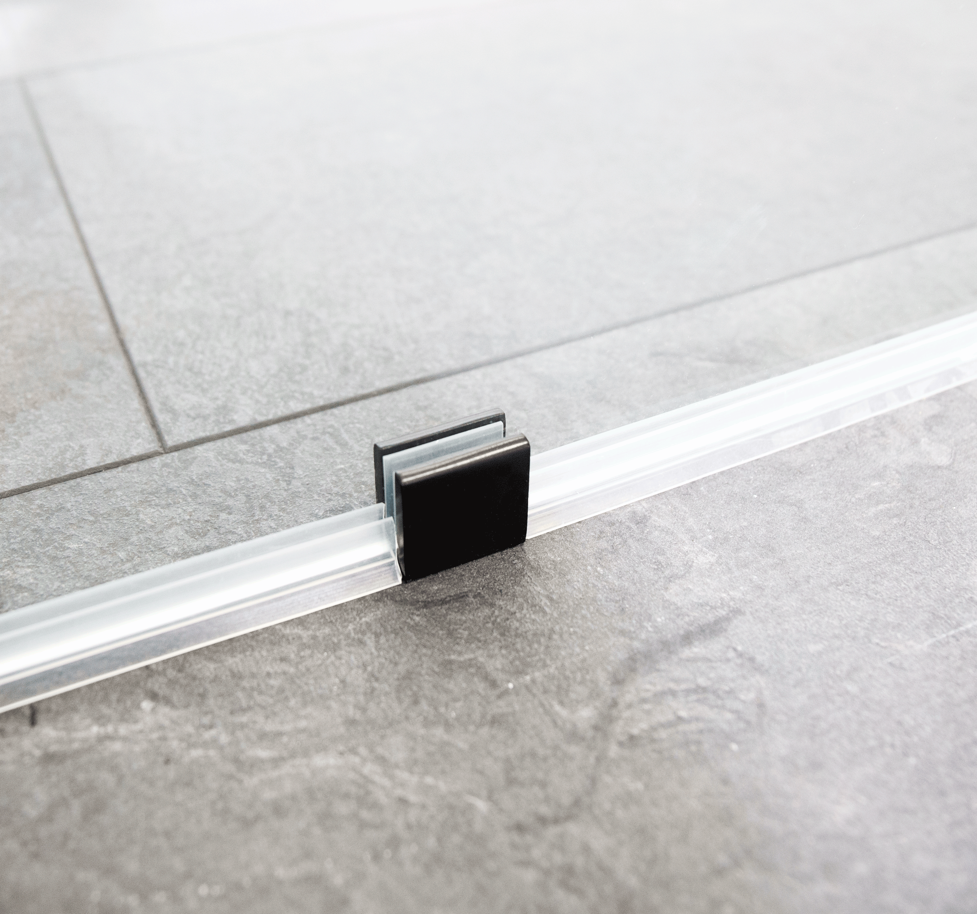 Sanoflex FREEDOM I BLACK - Duschtrennwand Sanoflex